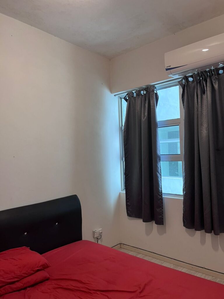 Back-Room-with-Aircon